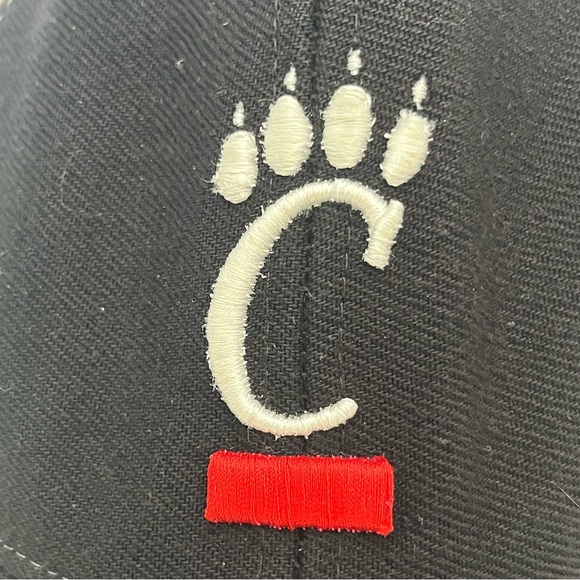 Vintage University Of Cincinnati Bearcats Mesh Trucker Hat Adjustable - Picture 2 of 16